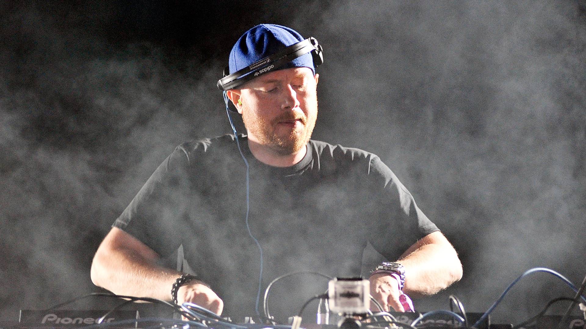 Eric Prydz demanda a su exmanager por robo, fraude y extorsión financiera