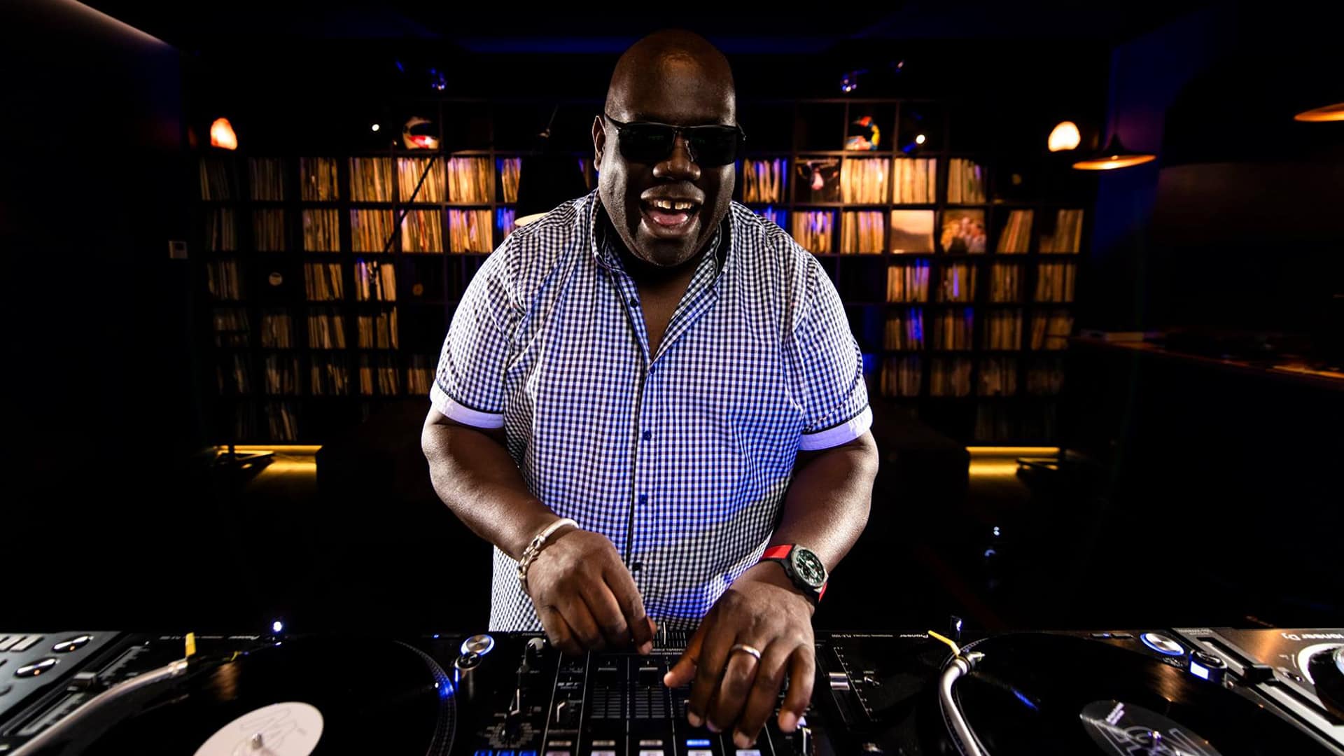 Antes de su visita a Colombia, Carl Cox lanza un set de 7 horas con Apple Music